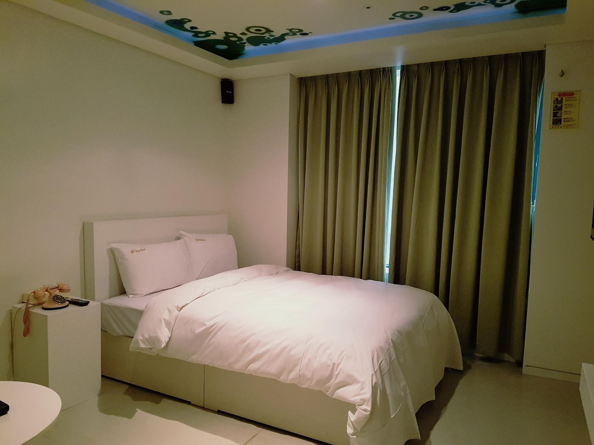 Dong Seoul Hotel Exterior photo