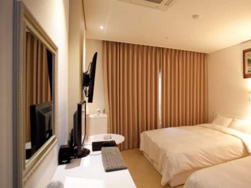 Dong Seoul Hotel Exterior photo