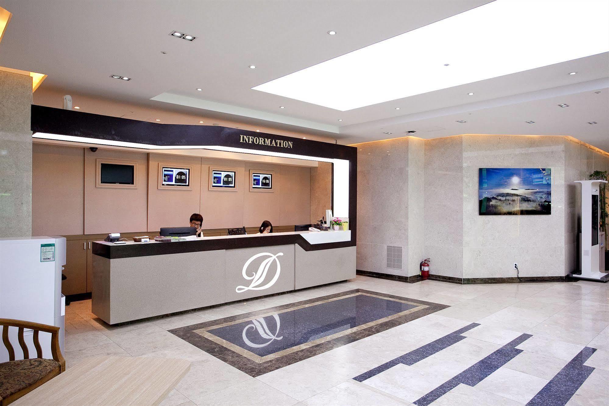 Dong Seoul Hotel Exterior photo